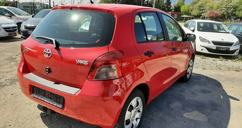 Toyota Yaris cena 14800 przebieg: 179898, rok produkcji 2007 z Olsztyn małe 326